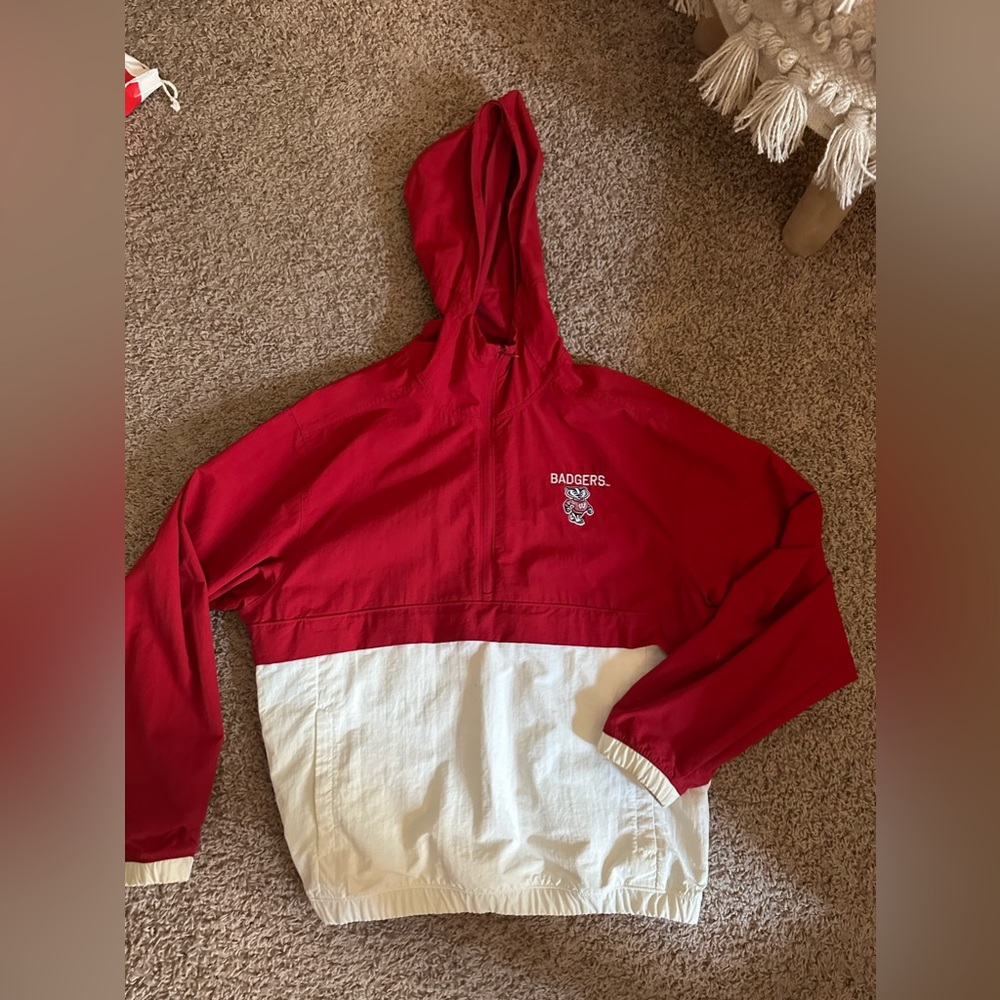 Wisconsin Badgers Under Armour Wind Breaker